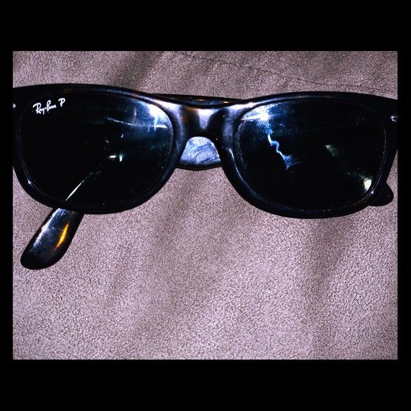 Ray bans - Picture 1 of 2